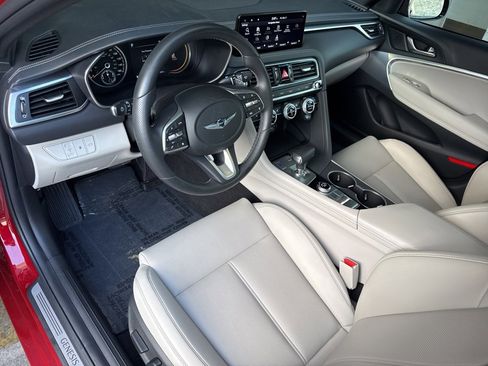 Used 2022 Genesis G70 2.0T image 33