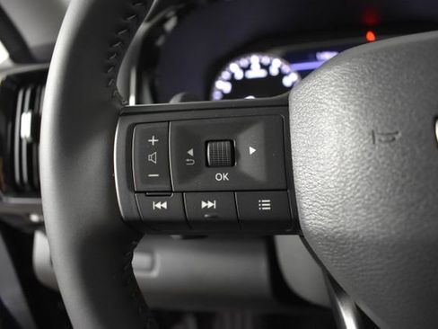 New 2026 Nissan Pathfinder SV AWD/4WD image 16