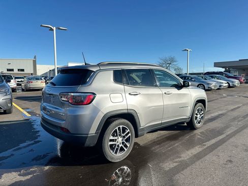 Used 2018 Jeep Compass Latitude w/ Popular Equipment Group image 13