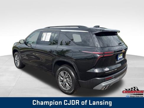 Used 2024 Chevrolet Traverse LT AWD/4WD image 5