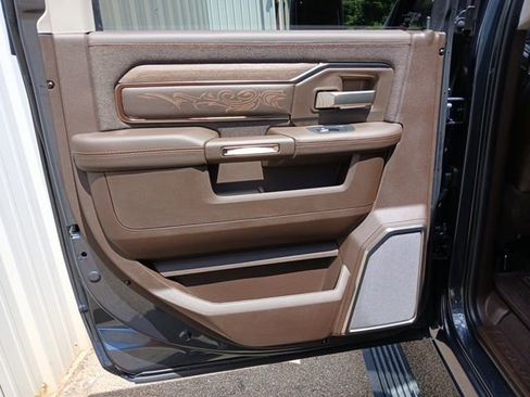 New 2026 RAM 2500 Limited AWD/4WD image 25