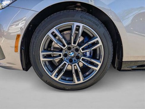 Used 2026 BMW 530i xDrive w/ M Sport Package AWD/4WD image 10