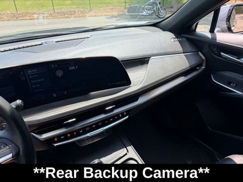 Used 2025 Cadillac XT4 Premium Luxury AWD/4WD image 19