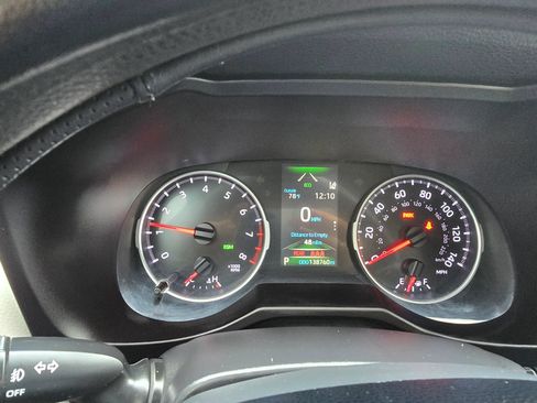 Used 2019 Toyota RAV4 XLE FWD image 12