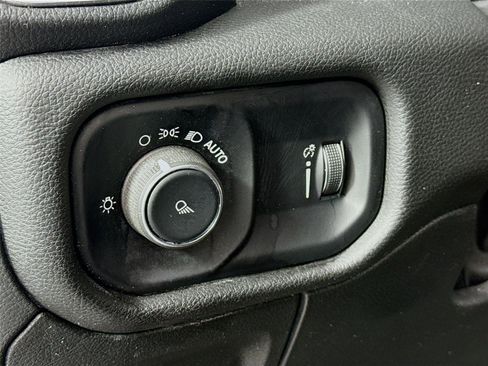Used 2024 RAM 1500 Laramie RWD image 7