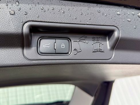 New 2026 Ford Explorer Active image 18