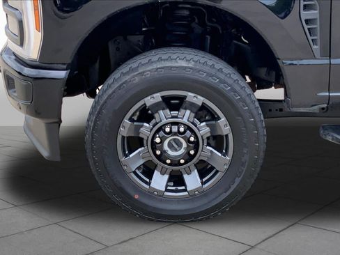 Used 2024 Ford F250 Lariat w/ Lariat Ultimate Package AWD/4WD image 10