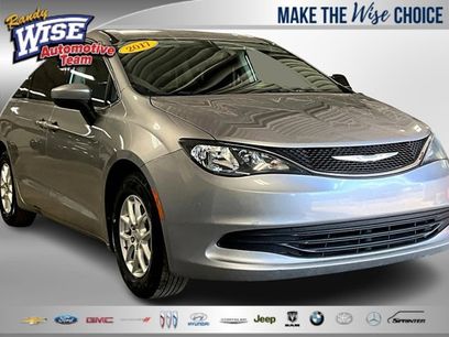 Used 2017 Chrysler Pacifica LX