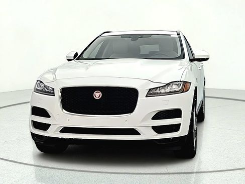 Used 2018 Jaguar F-PACE Prestige AWD/4WD image 2