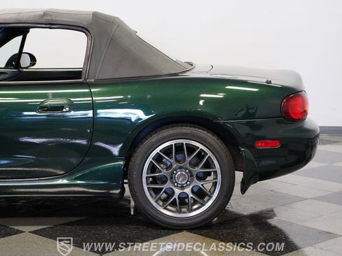 Used 1999 MAZDA MX-5 Miata RWD image 25