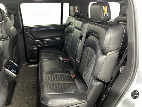 Used 2024 Rivian R1S Adventure AWD/4WD image 21
