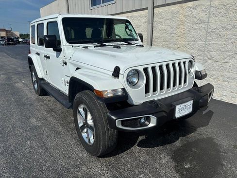 Used 2021 Jeep Wrangler Unlimited Sahara AWD/4WD image 2