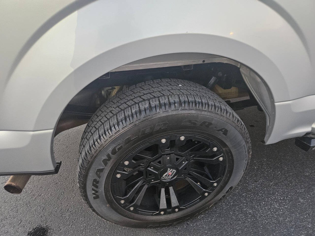 Used 2017 Ford F150 XLT RWD image 16