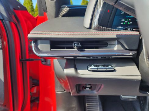 Used 2025 Chevrolet Corvette E-Ray w/ Stealth Interior Trim Package image 22