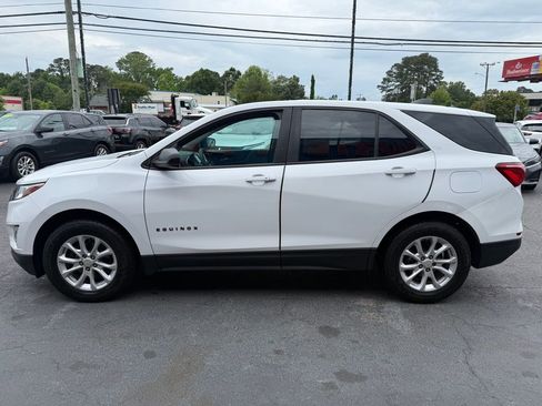 Used 2021 Chevrolet Equinox LS w/ LPO, Blackout Package AWD/4WD image 7