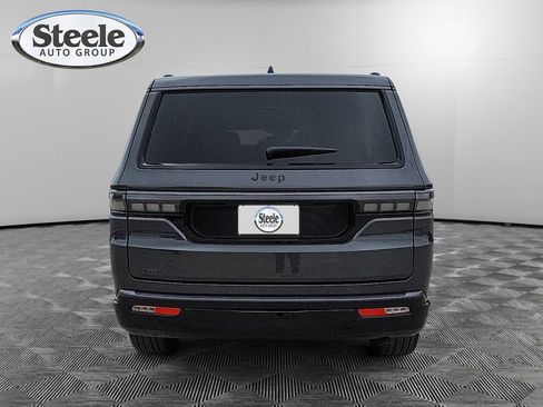 New 2026 Jeep Grand Wagoneer Limited AWD/4WD image 4