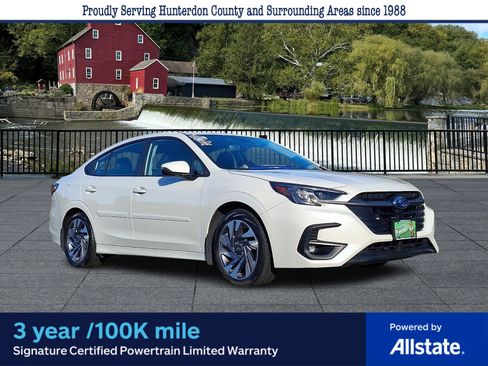 Used 2023 Subaru Legacy Limited image 1
