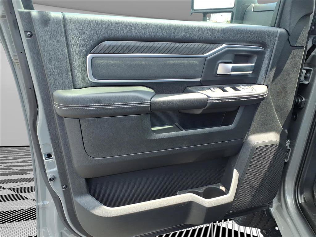 New 2026 RAM 2500 Big Horn AWD/4WD image 17