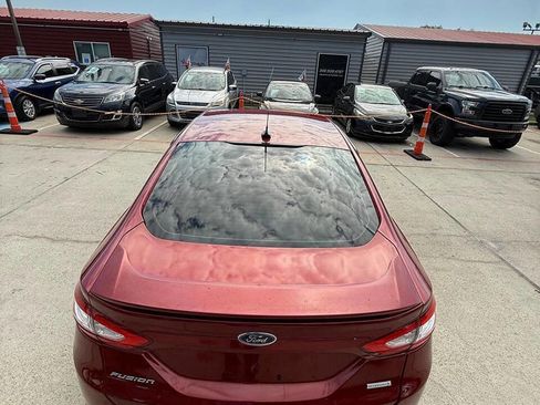 Used 2016 Ford Fusion SE w/ Equipment Group 201A image 22