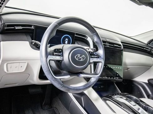 Used 2022 Hyundai Tucson Limited FWD image 17