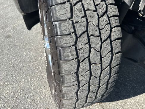 Used 2024 RAM 2500 Big Horn image 32