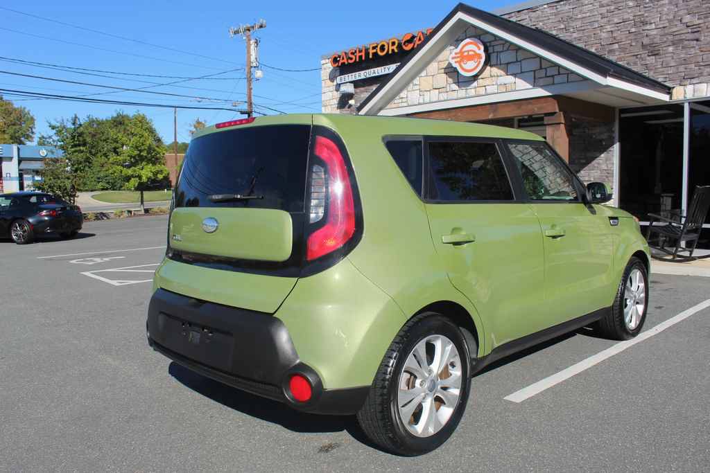 Used 2015 Kia Soul + FWD image 5