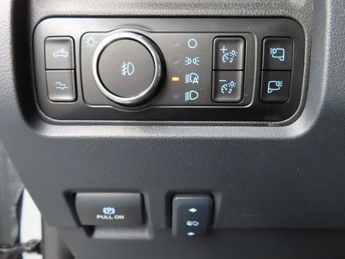 Used 2025 Ford F250 Platinum w/ FX4 Off-Road Package image 63