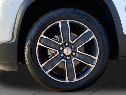 Used 2020 GMC Acadia SLT w/ Premium Package FWD image 11