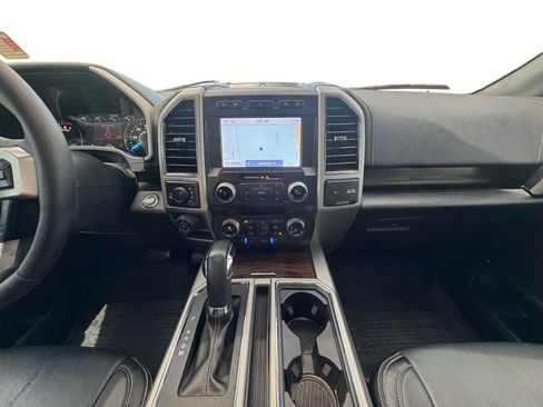 Used 2020 Ford F150 Lariat w/ Equipment Group 502A Luxury AWD/4WD image 13