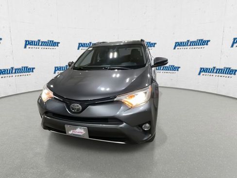 Used 2016 Toyota RAV4 XLE w/ Convenience Package image 4