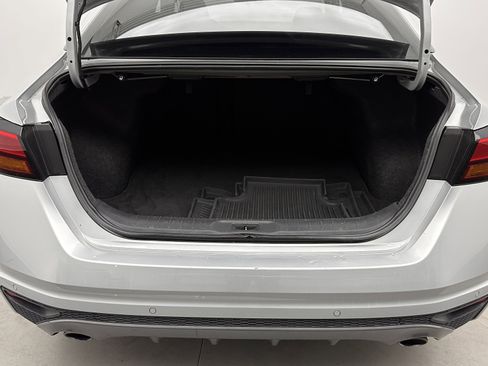 Used 2020 Nissan Altima 2.5 SR w/ Premium Package image 28