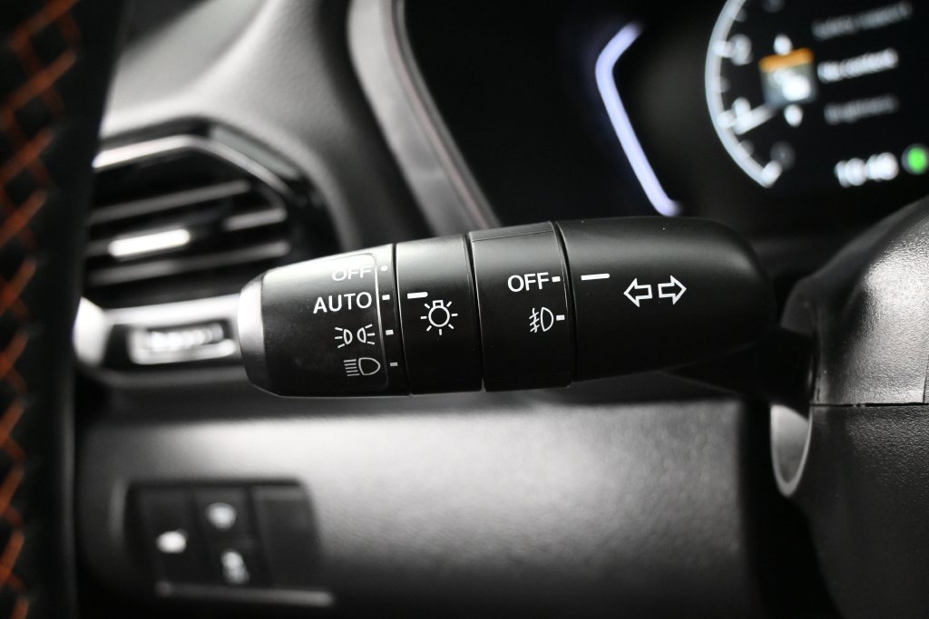 Used 2025 Honda Pilot TrailSport image 18