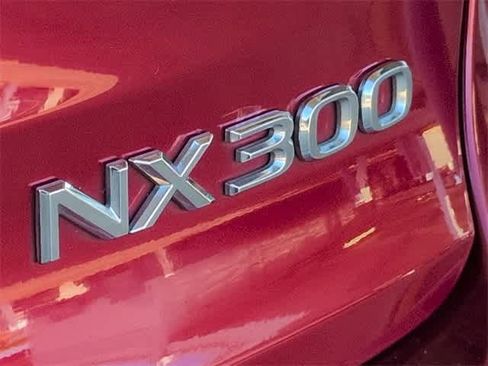 Used 2018 Lexus NX 300 FWD image 13