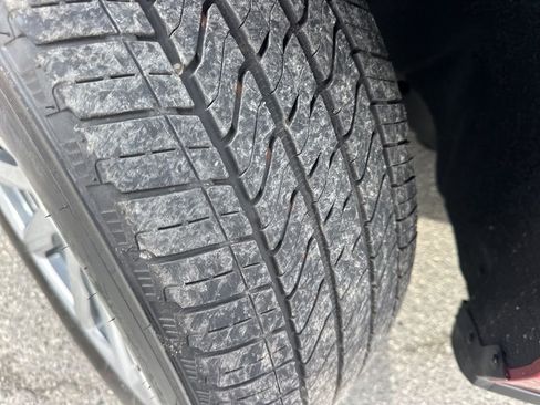 Used 2024 Cadillac Escalade ESV Premium Luxury Platinum image 36