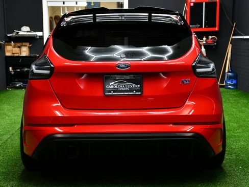 Used 2018 Ford Focus RS AWD/4WD image 11