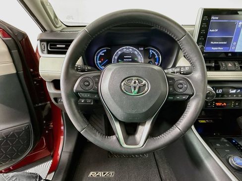 Used 2022 Toyota RAV4 Limited AWD/4WD image 11
