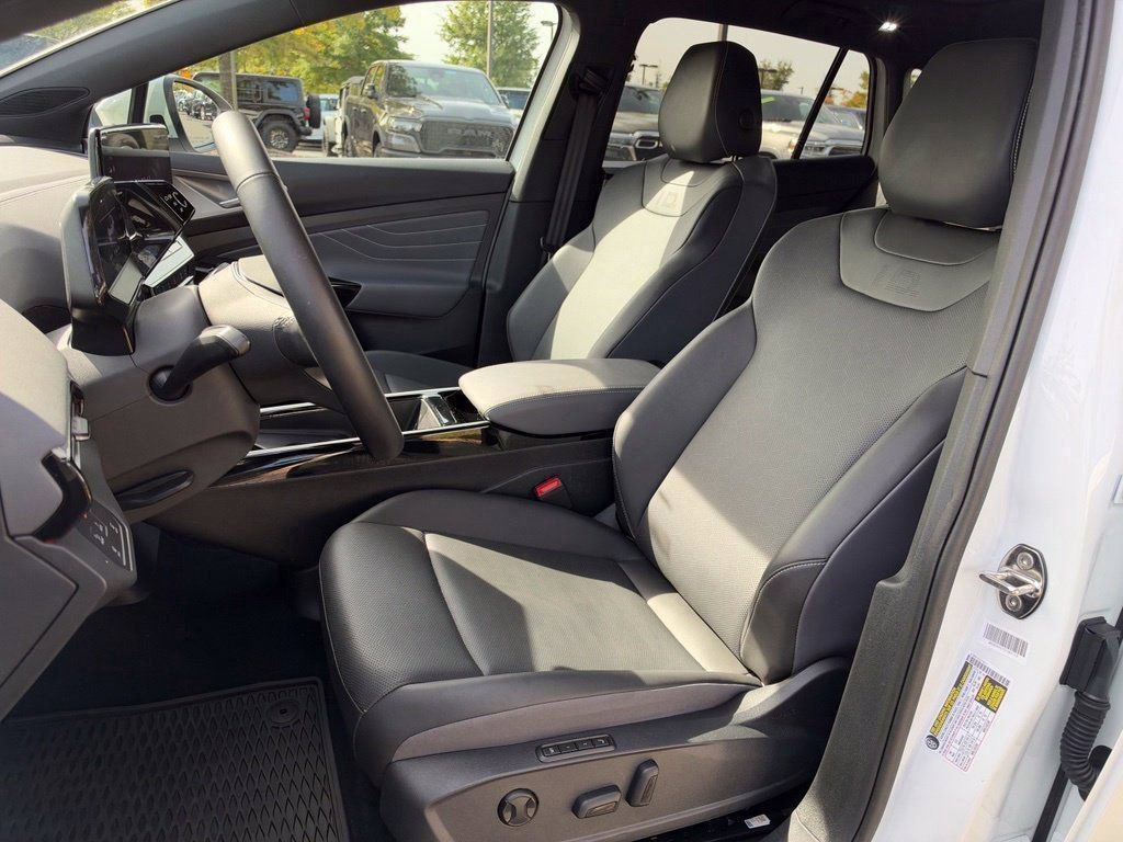 Used 2024 Volkswagen ID.4 S RWD image 21