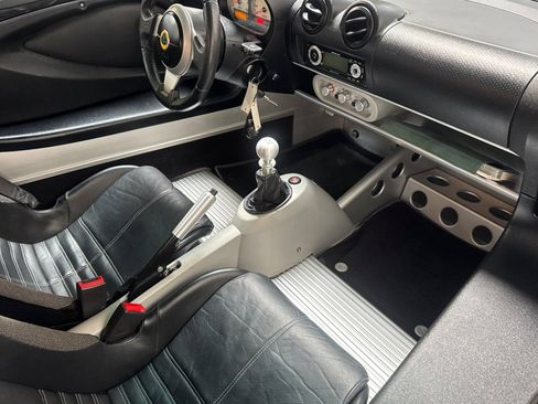 Used 2005 Lotus Elise RWD image 14