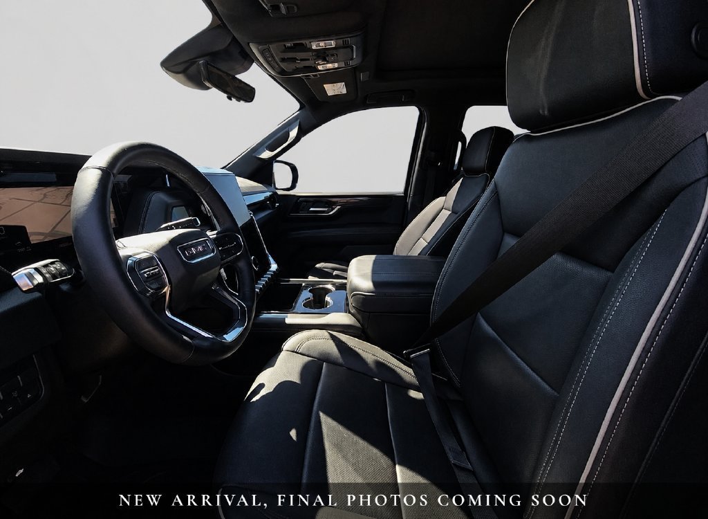 Used 2025 GMC Yukon Elevation w/ Elevation Premium Package AWD/4WD image 10