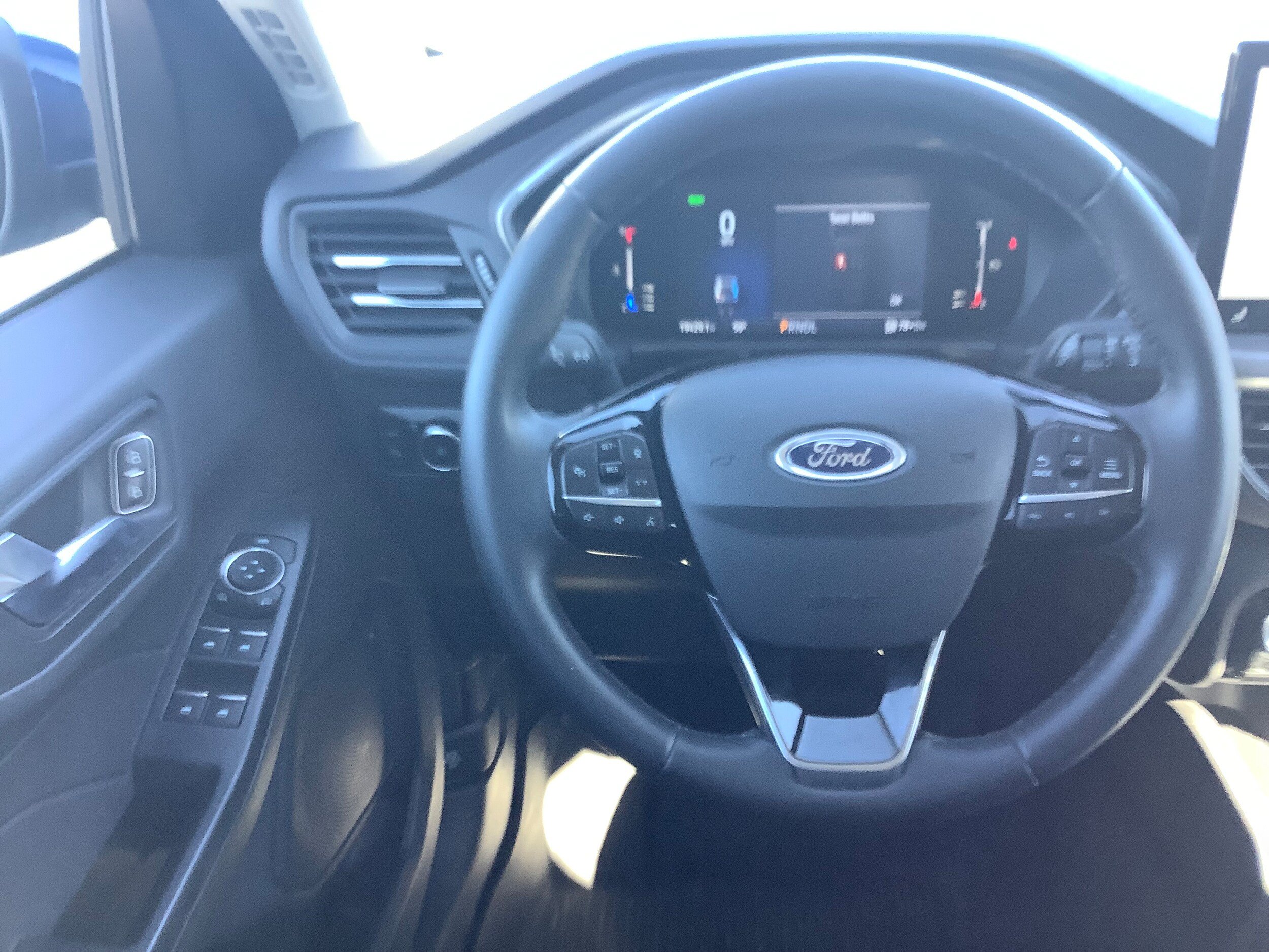 Used 2023 Ford Escape SE FWD image 11