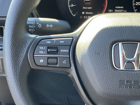 Used 2025 Honda CR-V EX image 21