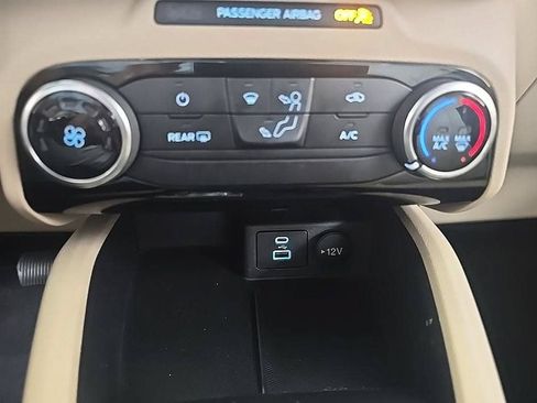 Used 2022 Ford Escape SE AWD/4WD image 24
