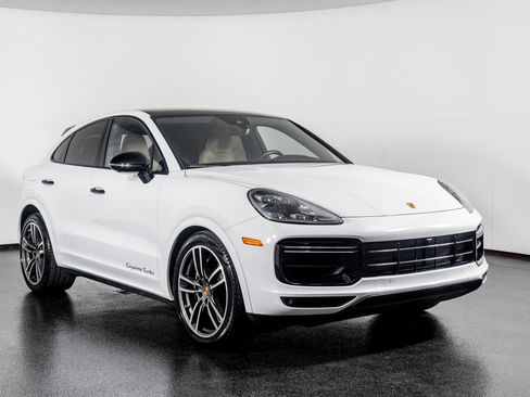 Used 2023 Porsche Cayenne Turbo w/ Premium Package Plus (PI3) image 5