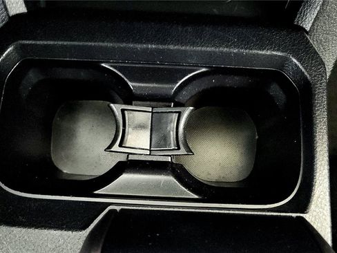 Used 2022 Toyota Tacoma TRD Off-Road w/ Technology Package image 33