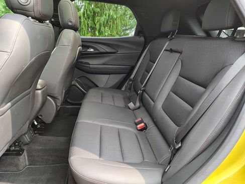 Used 2023 Chevrolet TrailBlazer RS w/ Sun and Liftgate Package AWD/4WD image 18