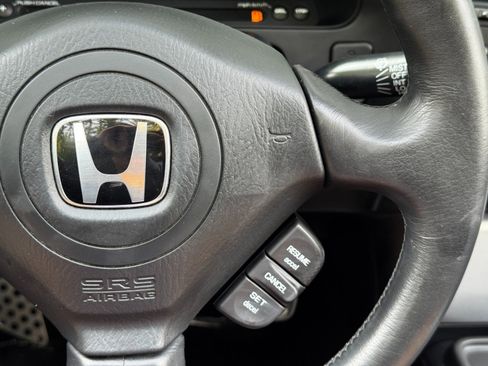 Used 2004 Honda S2000 image 20