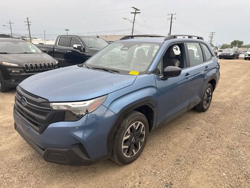 Used 2025 Subaru Forester AWD/4WD image 1