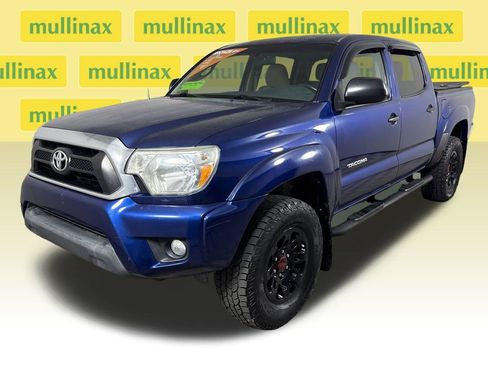 Used 2015 Toyota Tacoma PreRunner w/ SR5 Package image 14