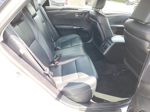 Used 2016 Toyota Avalon Touring FWD image 20