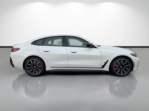 New 2026 BMW 430i w/ M Sport Package RWD image 2